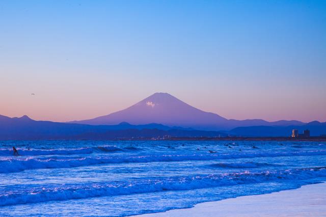 富士山の見える海の画像（画像はサンプルです）
