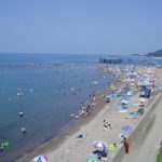 【2019年】新潟県の綺麗な海「石地海水浴場」情報！水質や営業時間は？