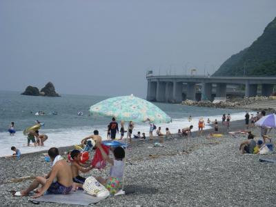 19年 新潟県の綺麗な海 親不知海水浴場 情報 水質や営業時間は 日本の綺麗なビーチ達